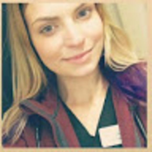 Meet your Posher, Kelly - Picture 1 of 1